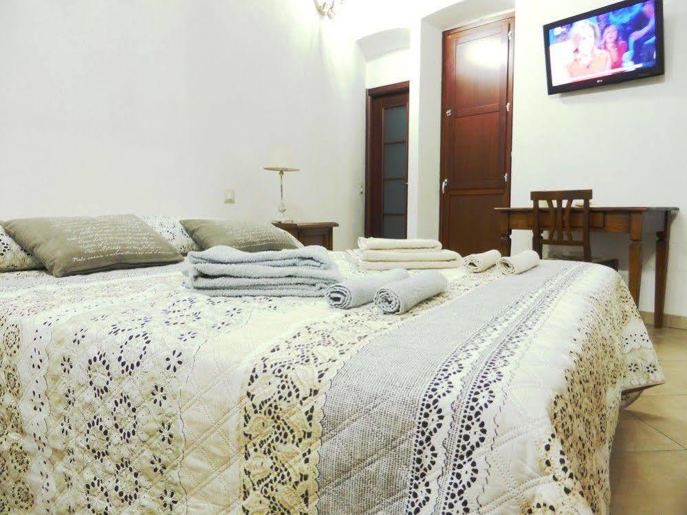 Caralis Holiday กาญารี ภายนอก รูปภาพ
